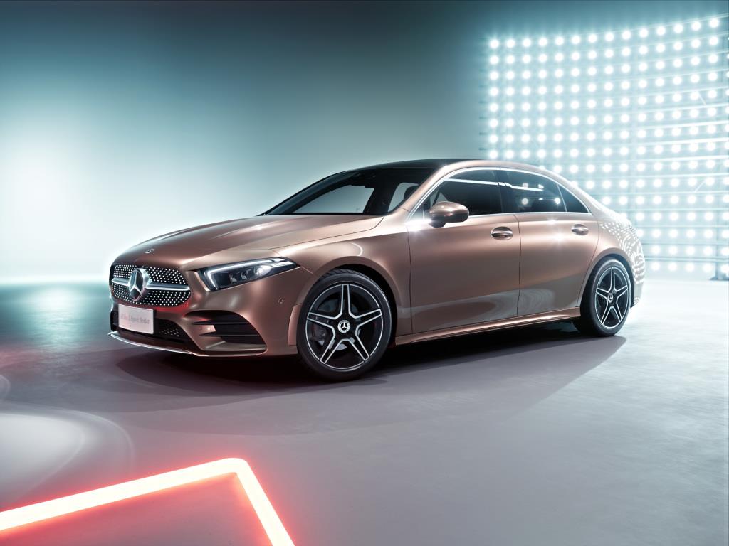 Mercedes A Sınıfı Sedan resmi olarak tanıtıldı