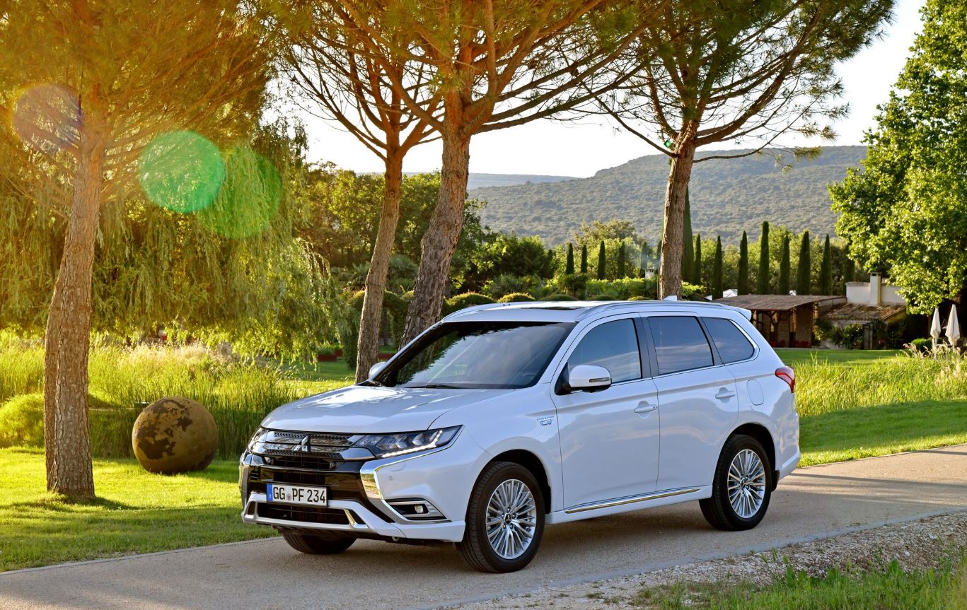 2019 Mitsubishi Outlander PHEV artık daha fazla güce ve menzile sahip