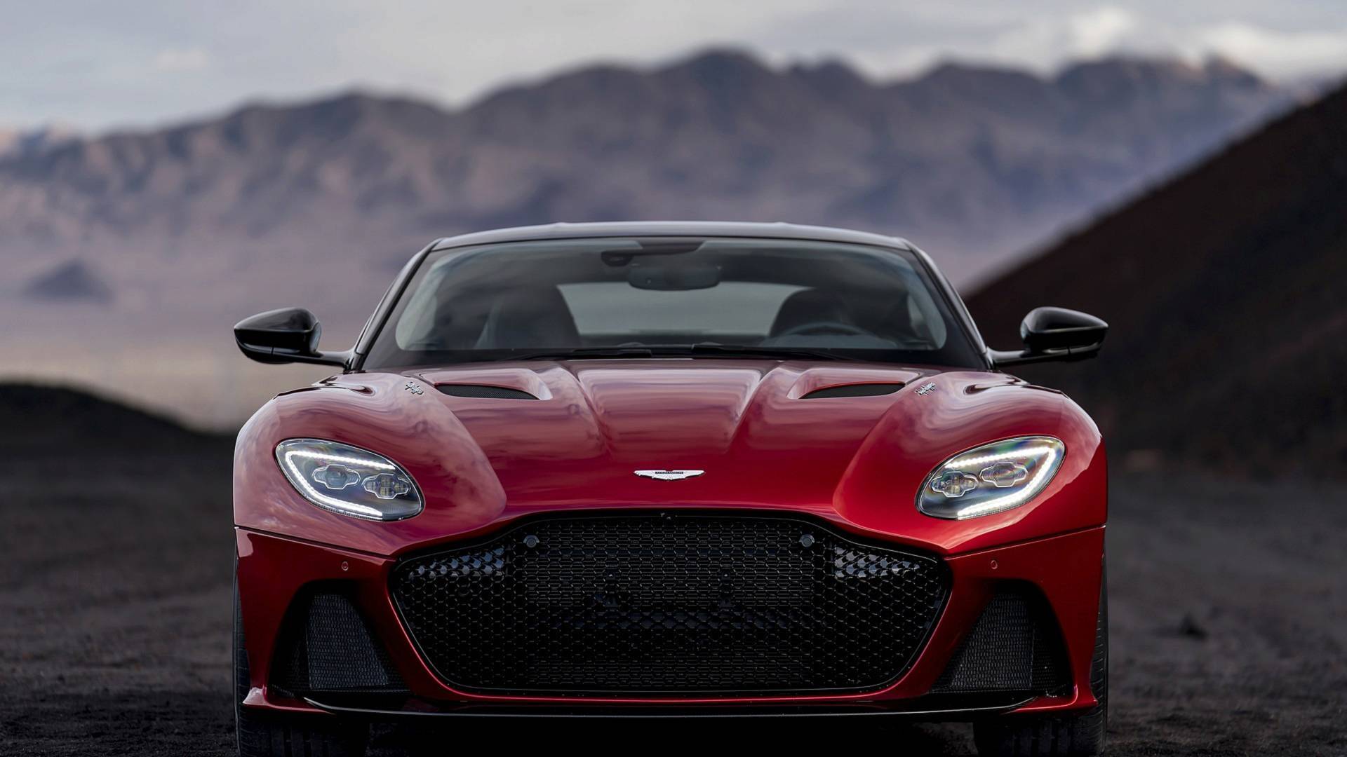 2019 Aston Martin DBS Superleggera tanıtıldı; 715 beygirlik V12 ünite