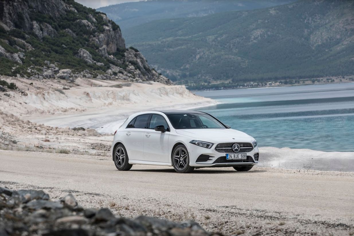 Yeni Mercedes-Benz A-Serisi Türkiye'de satışa çıkıyor! İşte fiyatı ve özellikleri