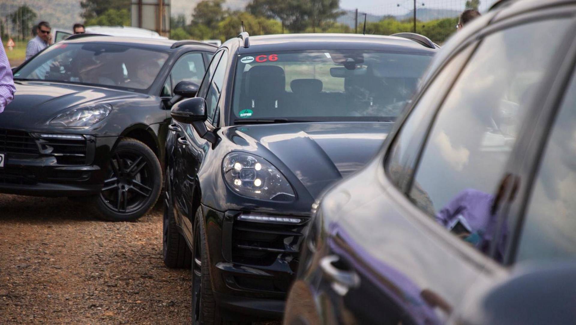 Porsche'nin en çok satan modeli yenilenmeye hazırlanıyor; işte 2019 Porsche Macan