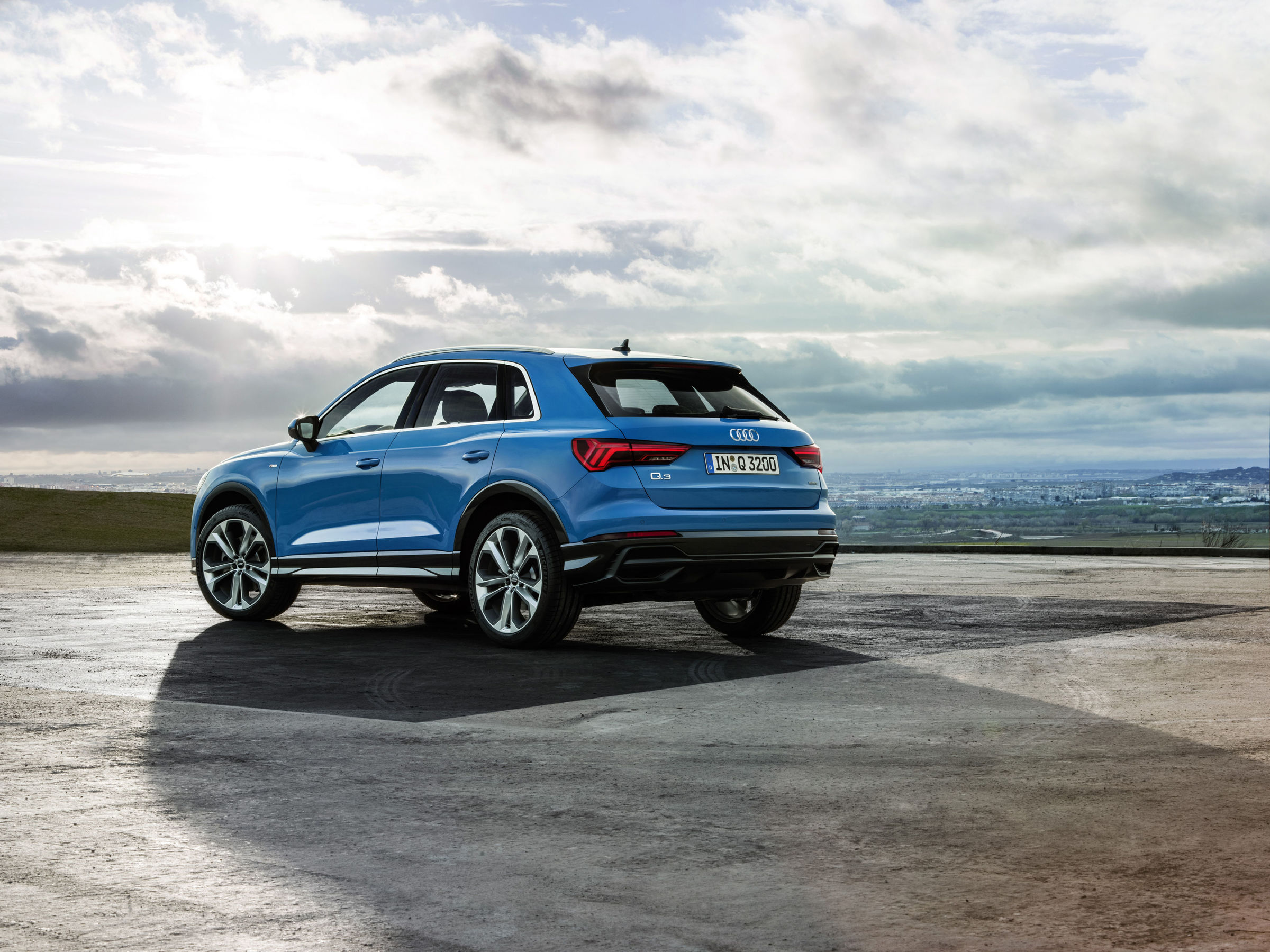 2019 Audi Q3, yeni teknolojileri ve daha dinamik tasarımıyla tanıtıldı