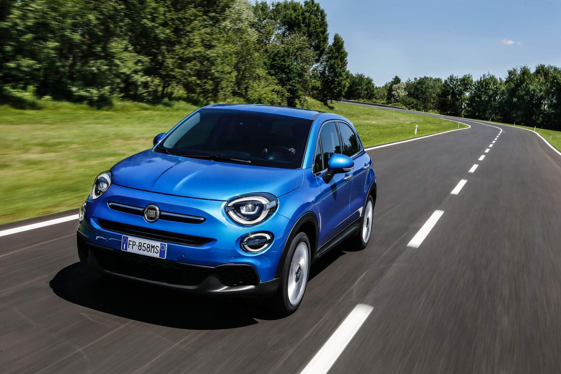 1.0 litrelik motor seçeneğine sahip 2019 Fiat 500X tanıtıldı