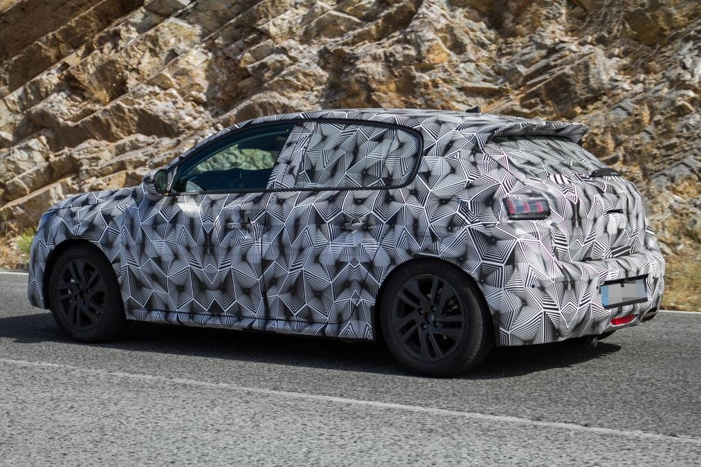 Yeni nesil Peugeot 208 ilk kez göründü