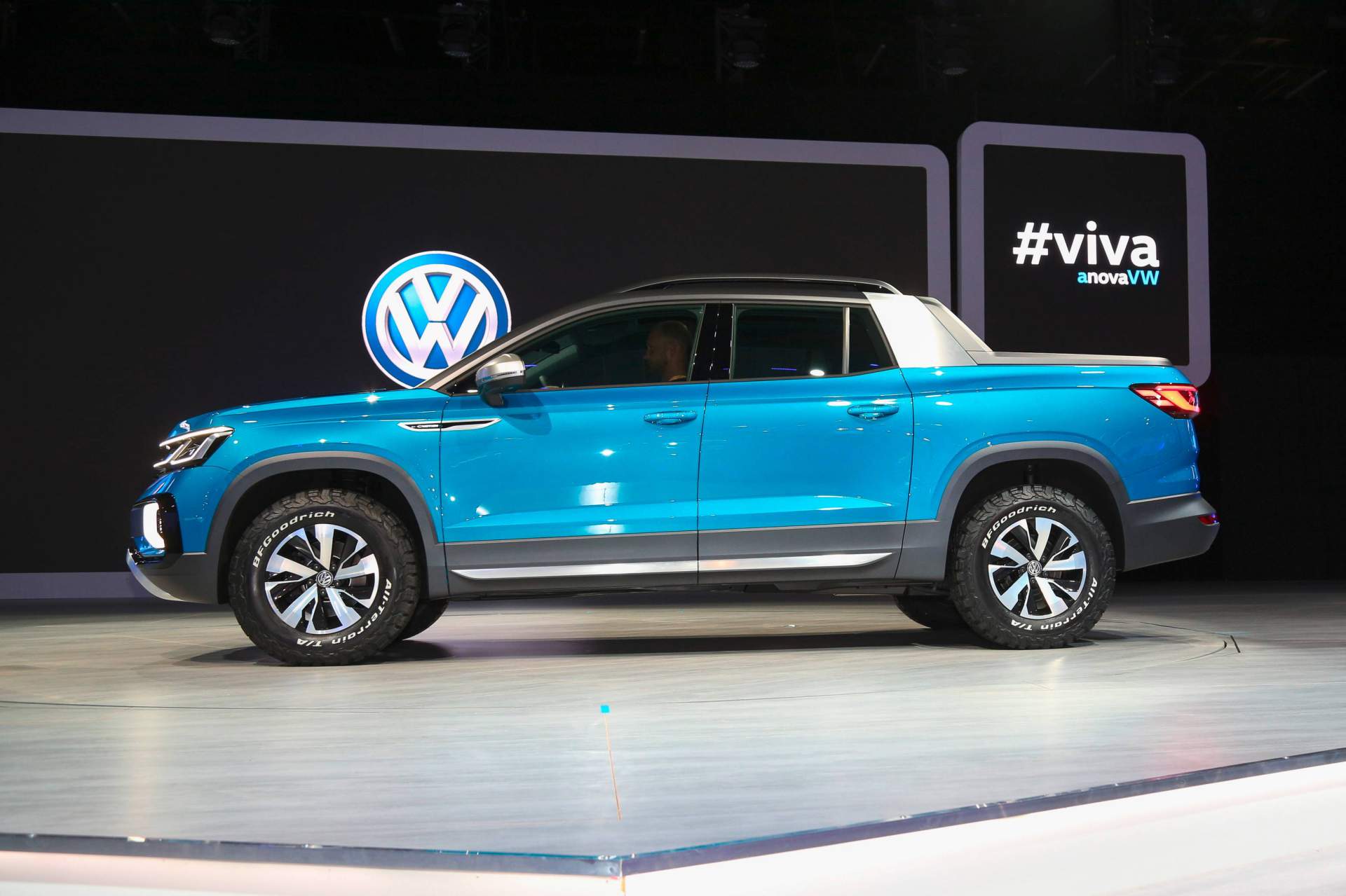 Volkswagen yeni pick-up'ını tanıttı: Tarok ile tanışın