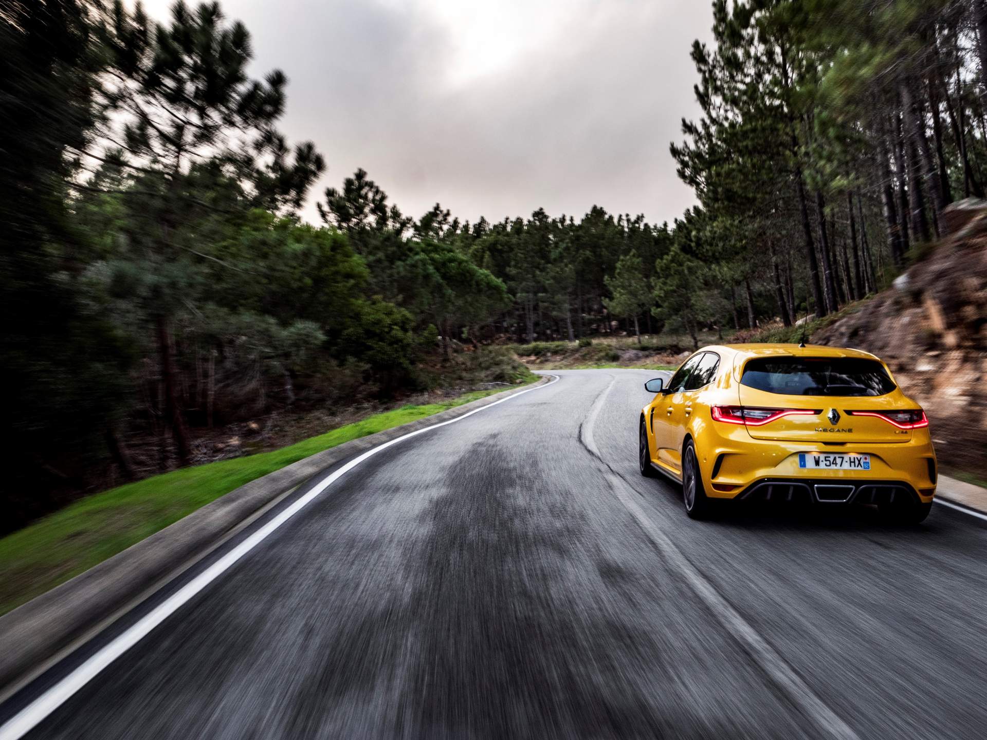 2019 Megane RS Trophy'nin özel sürüş etkinliğinden kameralara yansıyanlar [Galeri]