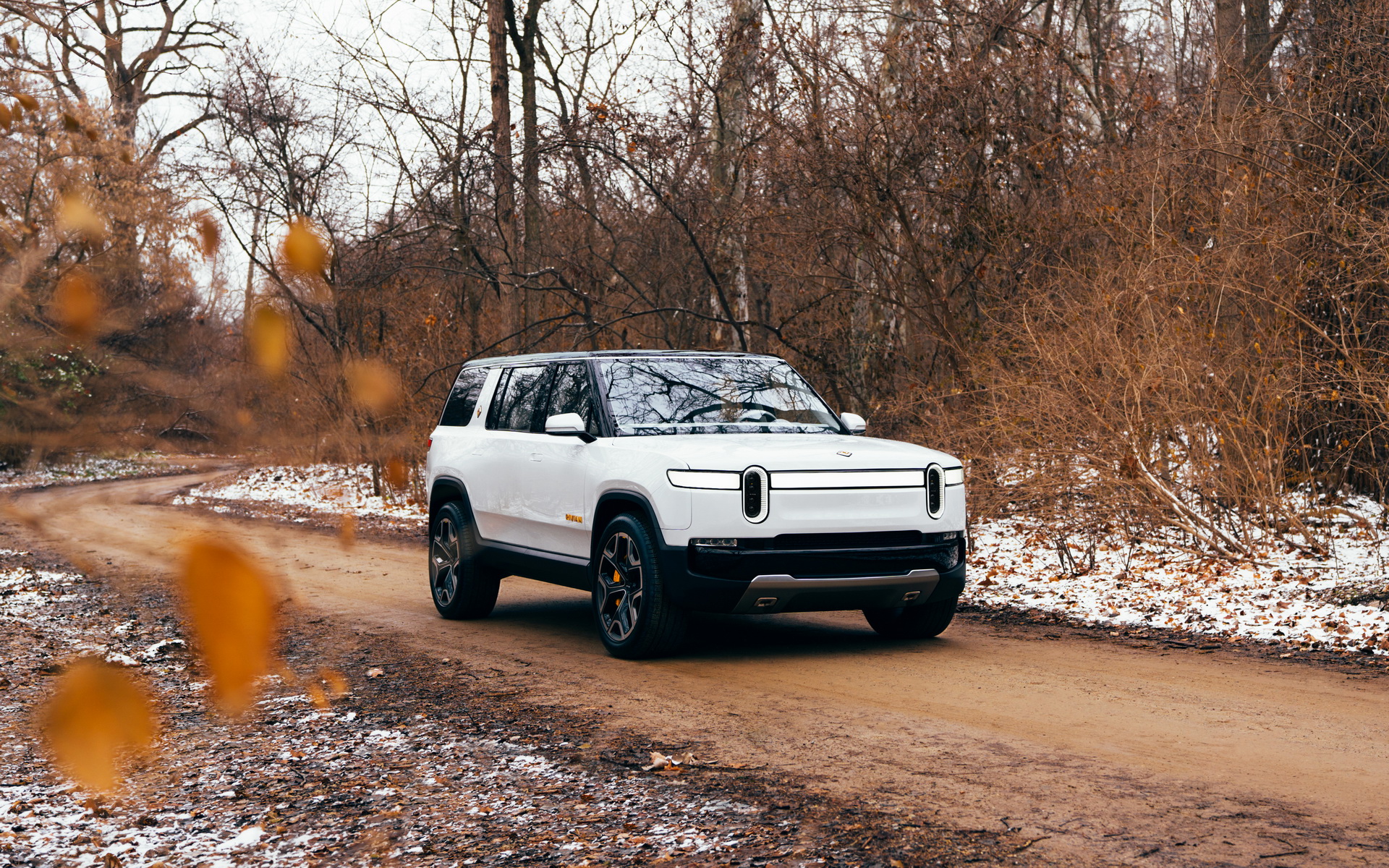 Maceraperestlerin aklını çelecek: Rivian elektrikli pickup ve etkileyici özellikleri