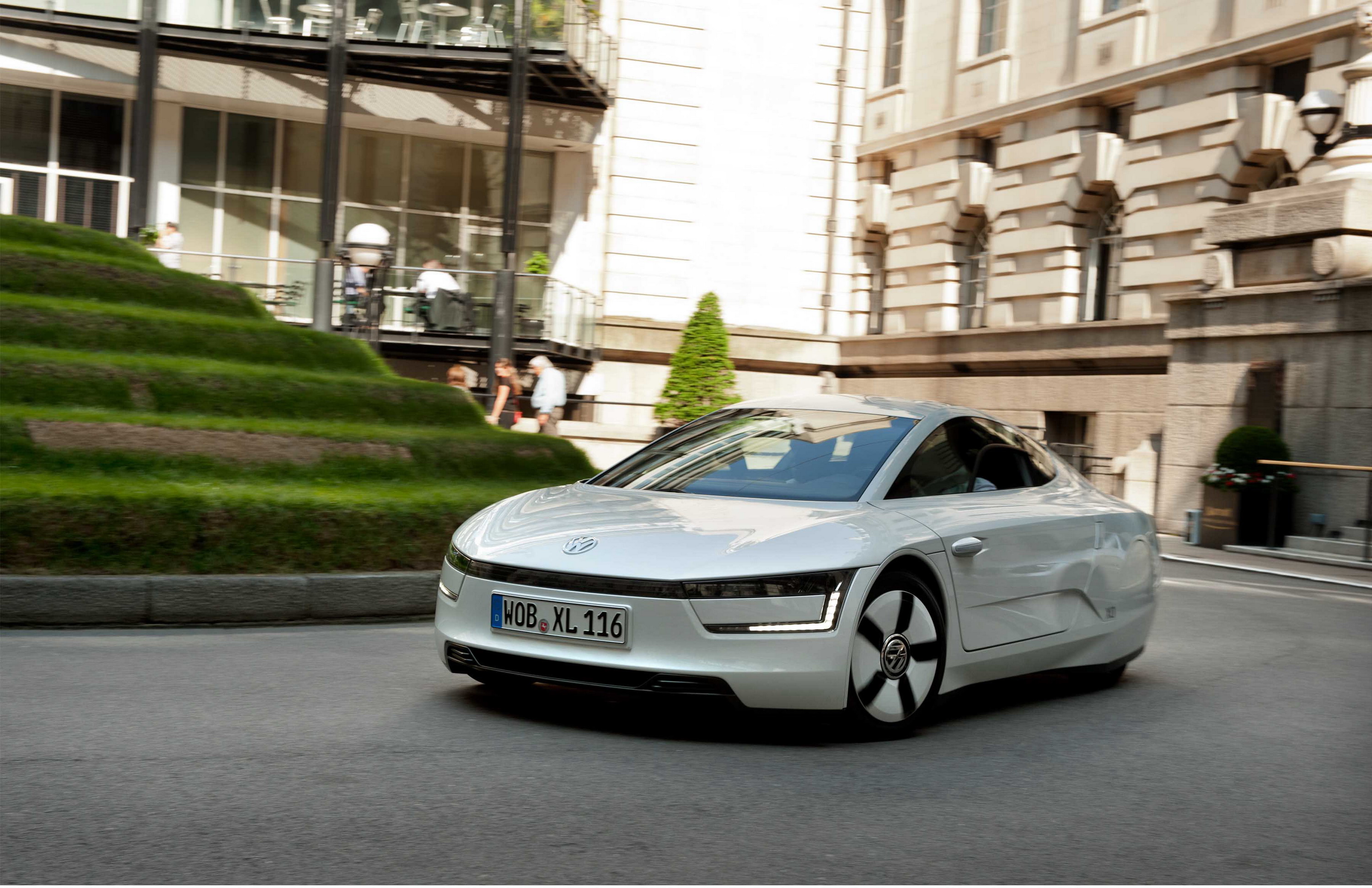 Volkswagen'in fütüristik dizel-hibrit modeli açık artırma ile satılacak