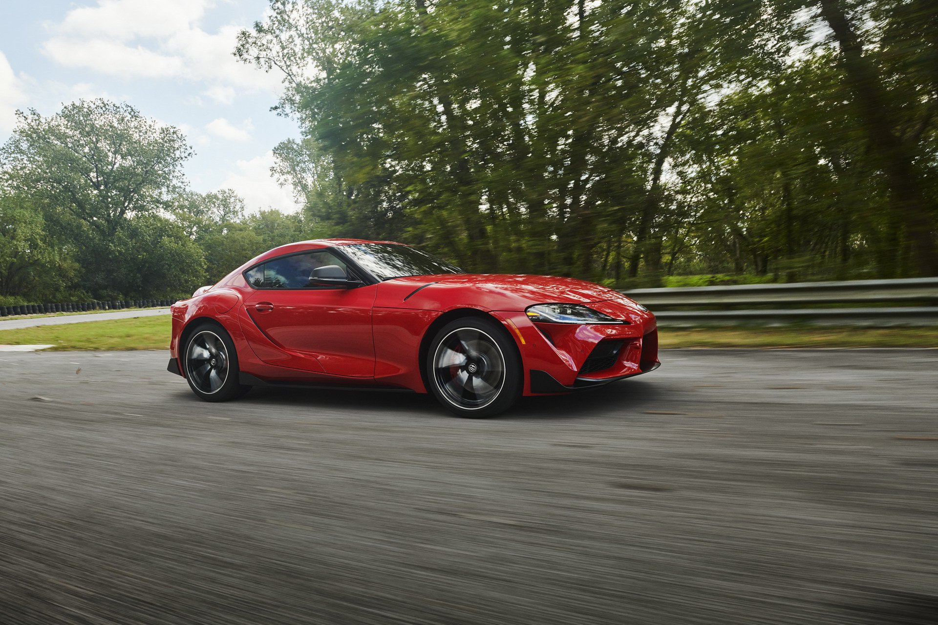 2019 Toyota Supra tanıtıldı: İşte özellikleri ve fiyatı