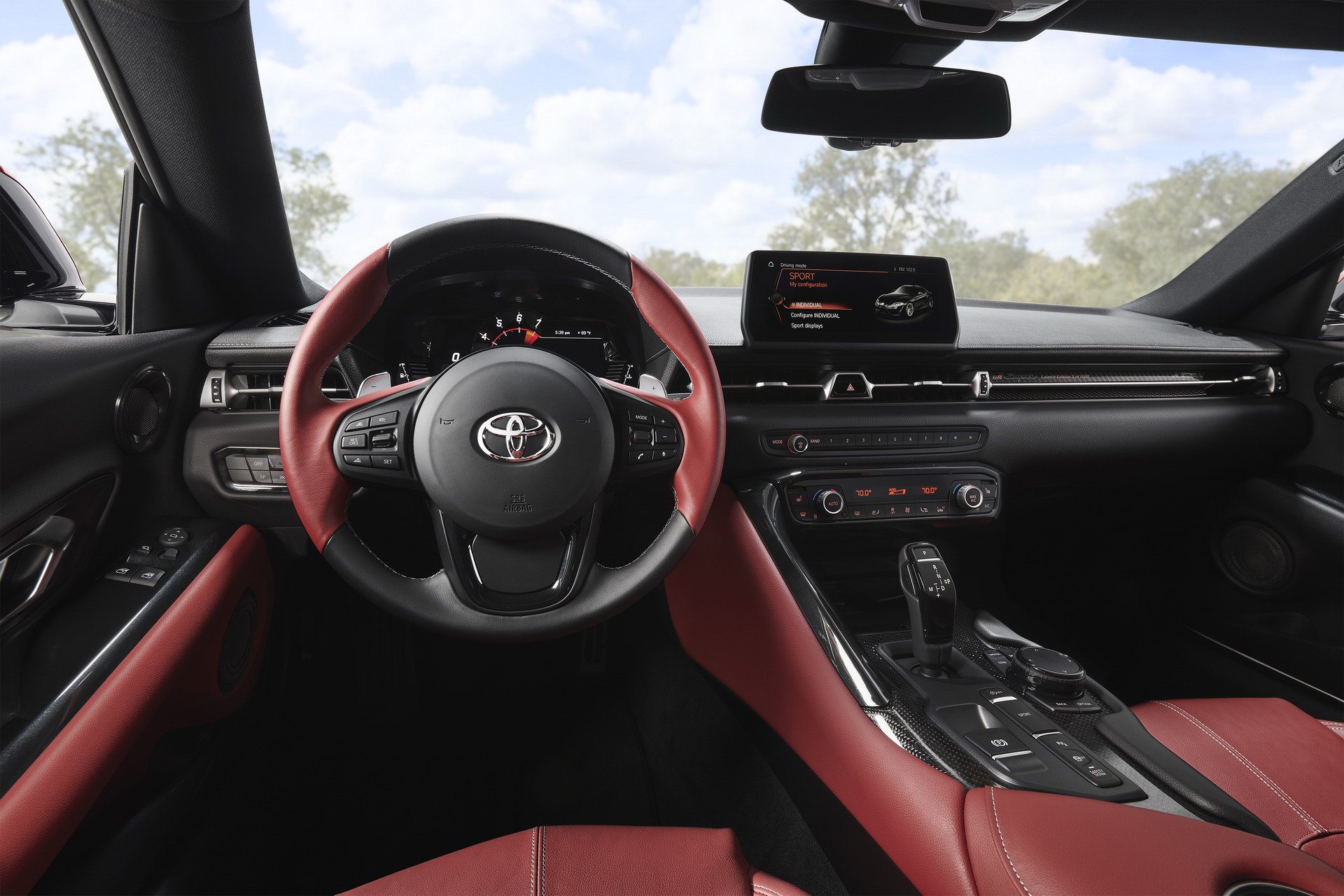 2019 Toyota Supra tanıtıldı: İşte özellikleri ve fiyatı