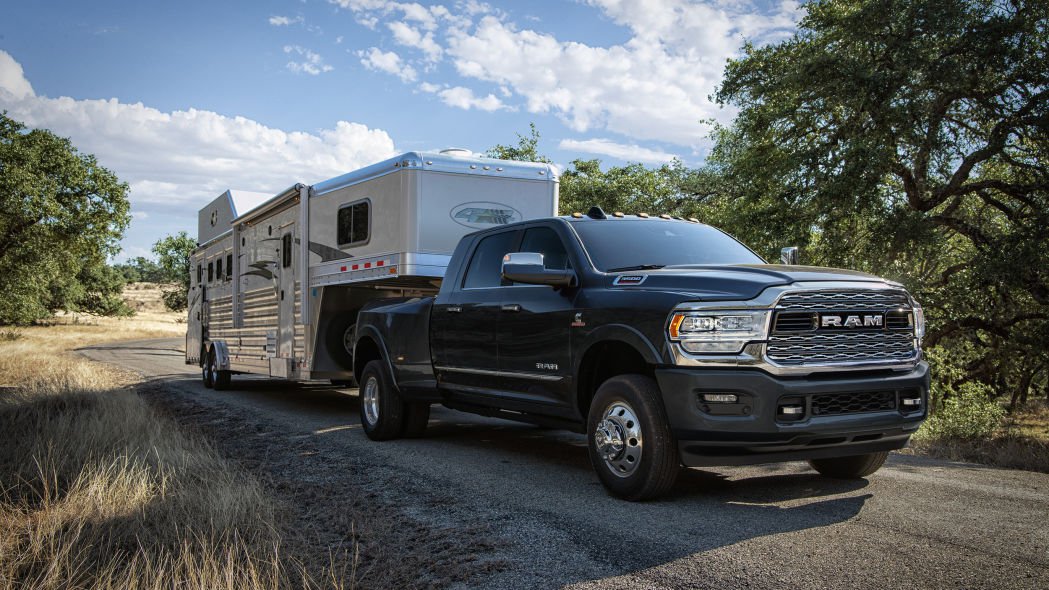 Ram Trucks, sınıfının en güçlü pickup modellerini tanıttı: 2019 Ram HD ailesi