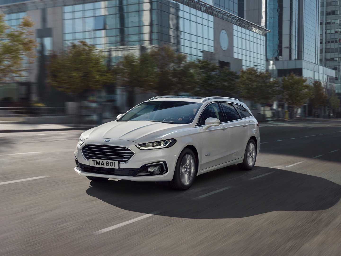 2019 Ford Mondeo tanıtıldı: Station Wagon'da yeni hibrit seçeneği