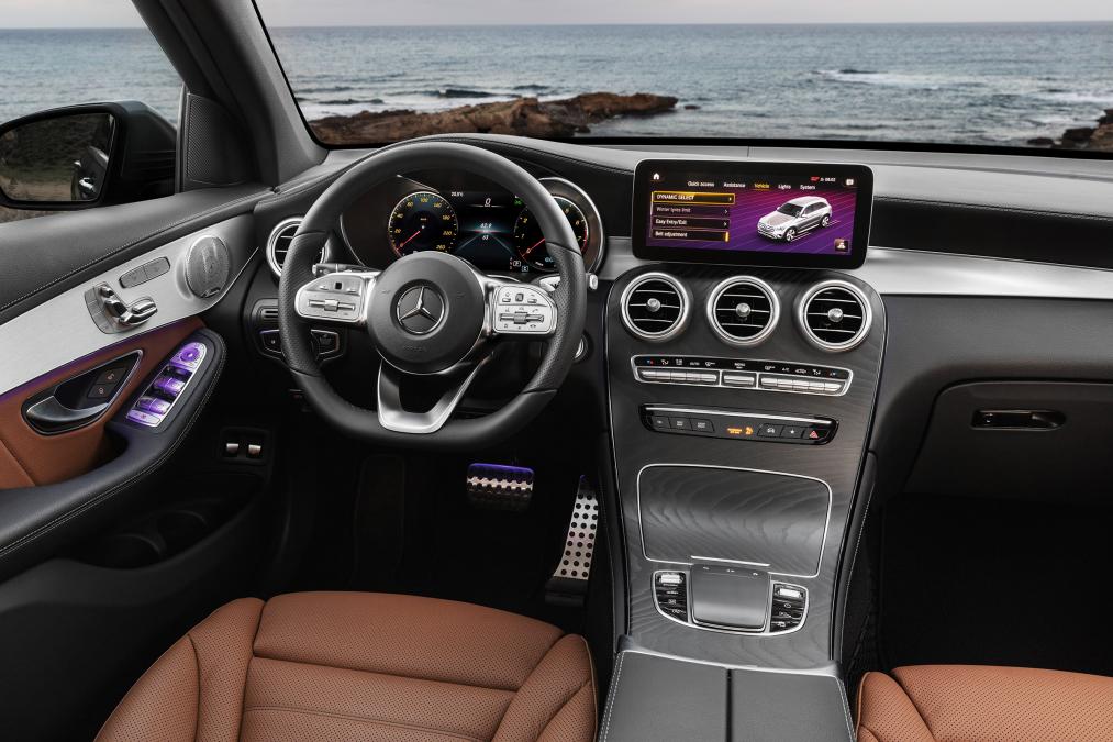 2019 Mercedes-Benz GLC tanıtıldı: Yeni motorlar, yeni teknolojiler