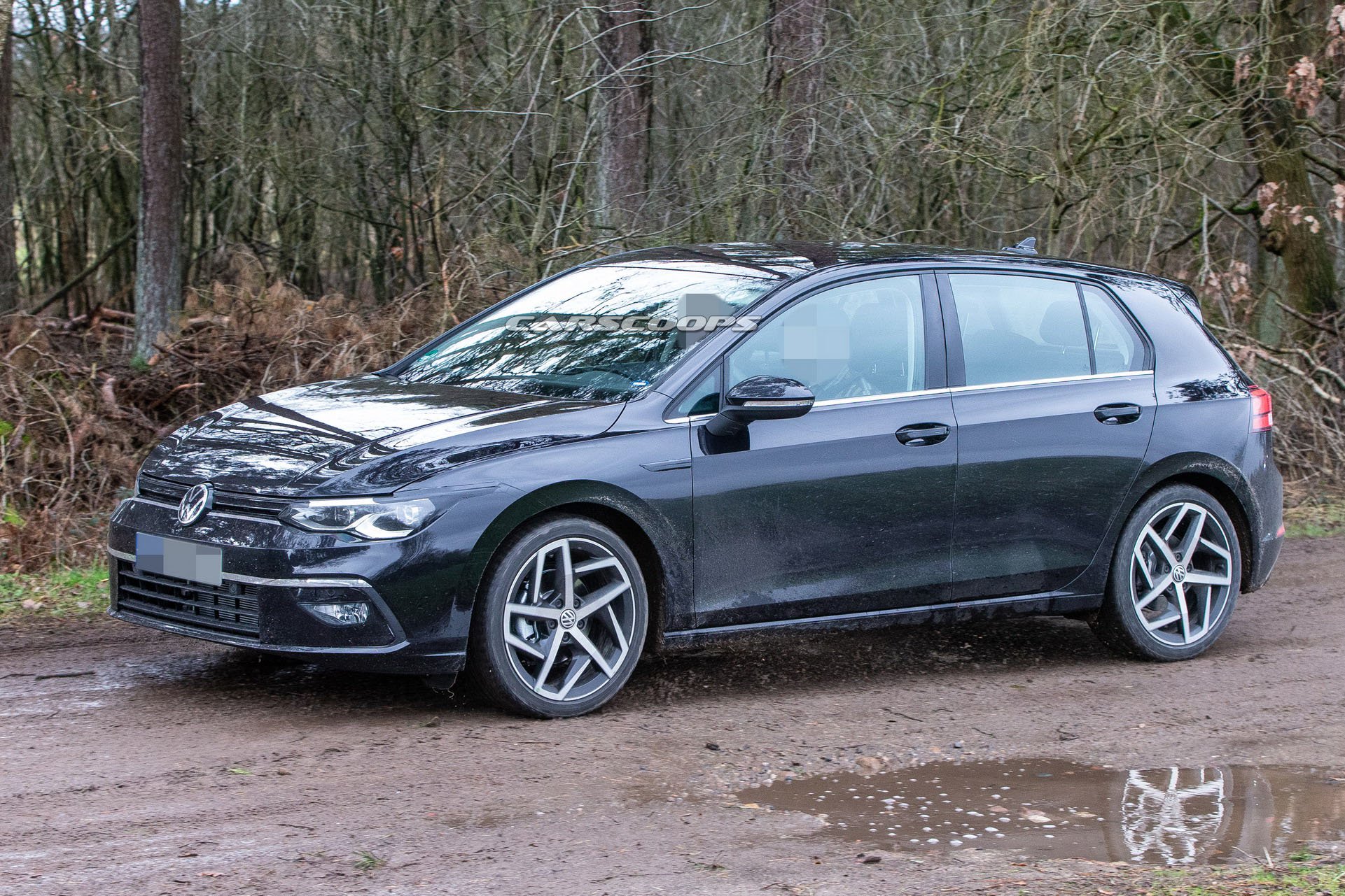 2020 Volkswagen Golf (Mk8) yeni görüntülerle tamamen ortaya çıktı