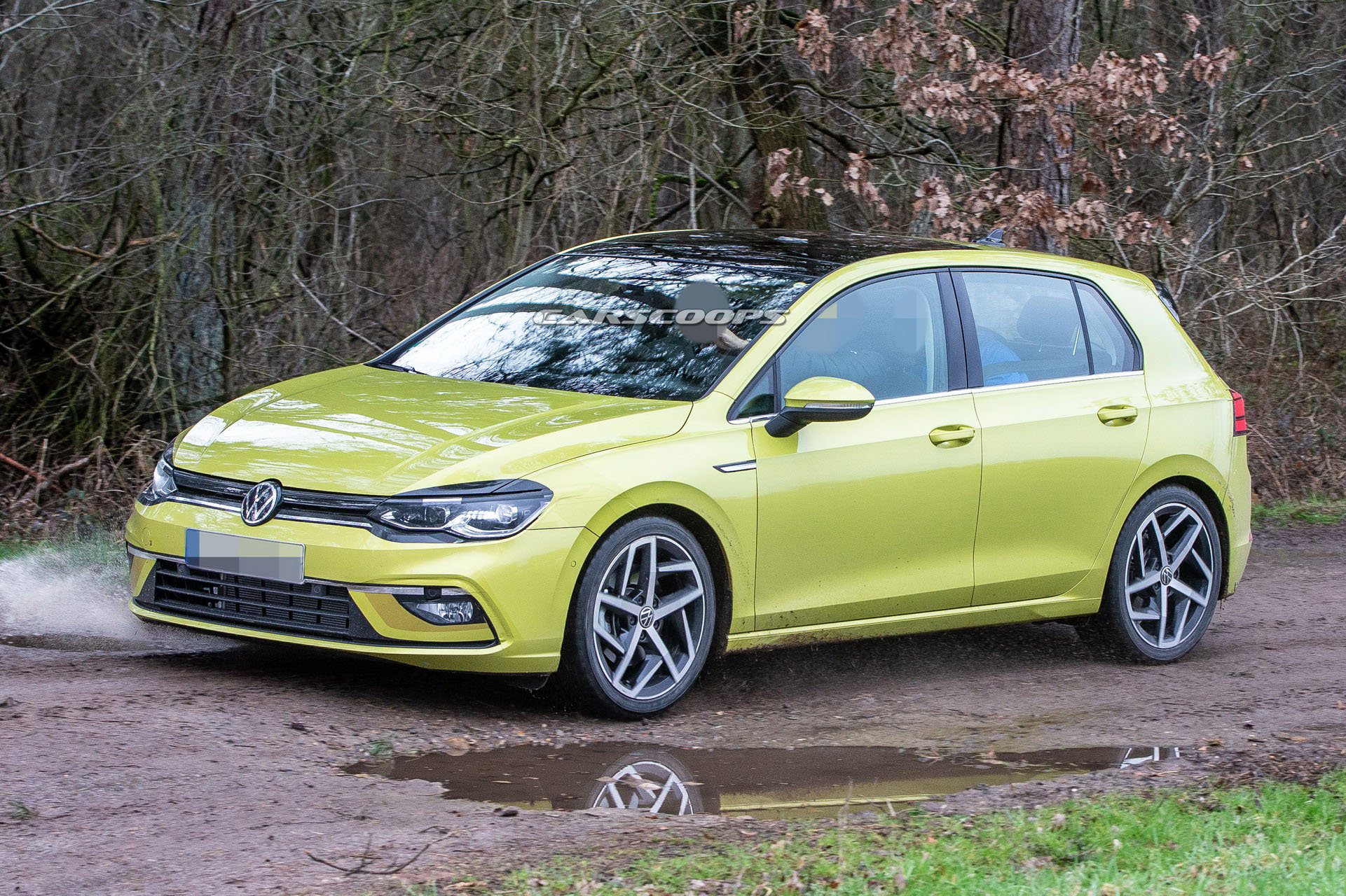 2020 Volkswagen Golf (Mk8) yeni görüntülerle tamamen ortaya çıktı