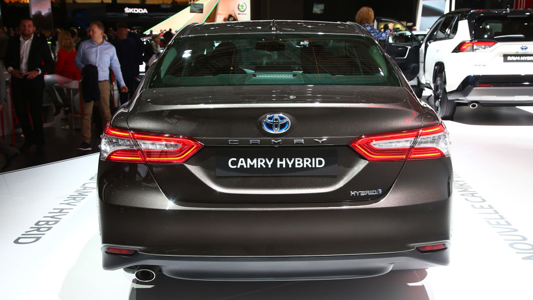 Yeni Toyota Camry Hybrid ve RAV4 Hybrid Türkiye'de! İşte fiyatı ve özellikleri: