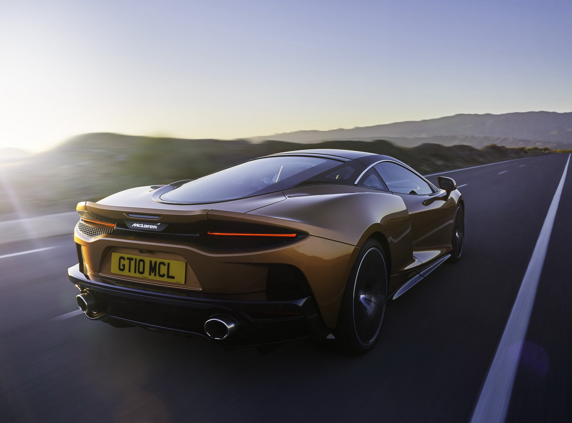 Yeni McLaren GT tanıtıldı: 612 beygirlik modern bir Grand Tourer