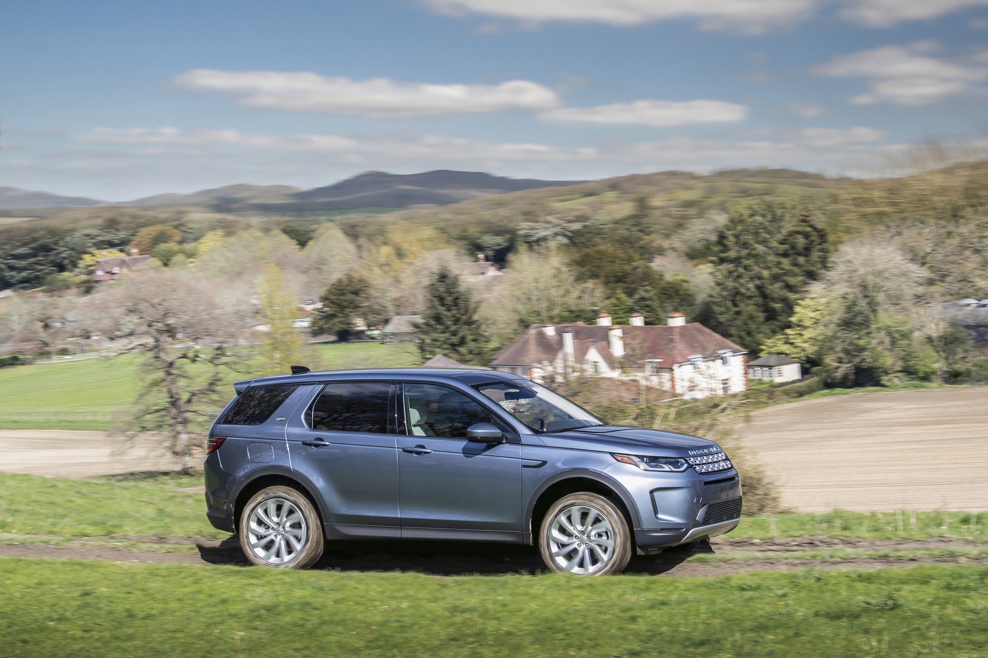 2019 Land Rover Discovery Sport tanıtıldı: İşte fiyatı ve özellikleri