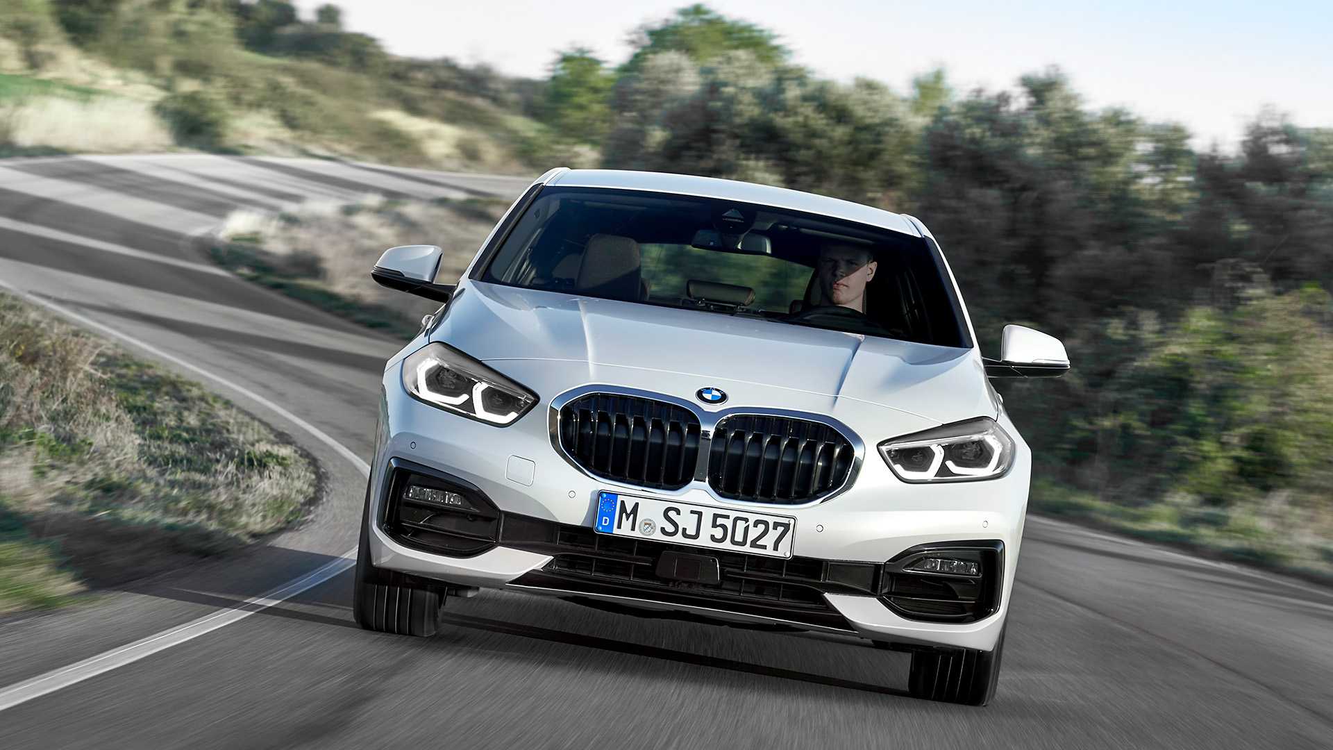 2019 BMW 1 Serisi tanıtıldı: Önden çekişe merhaba
