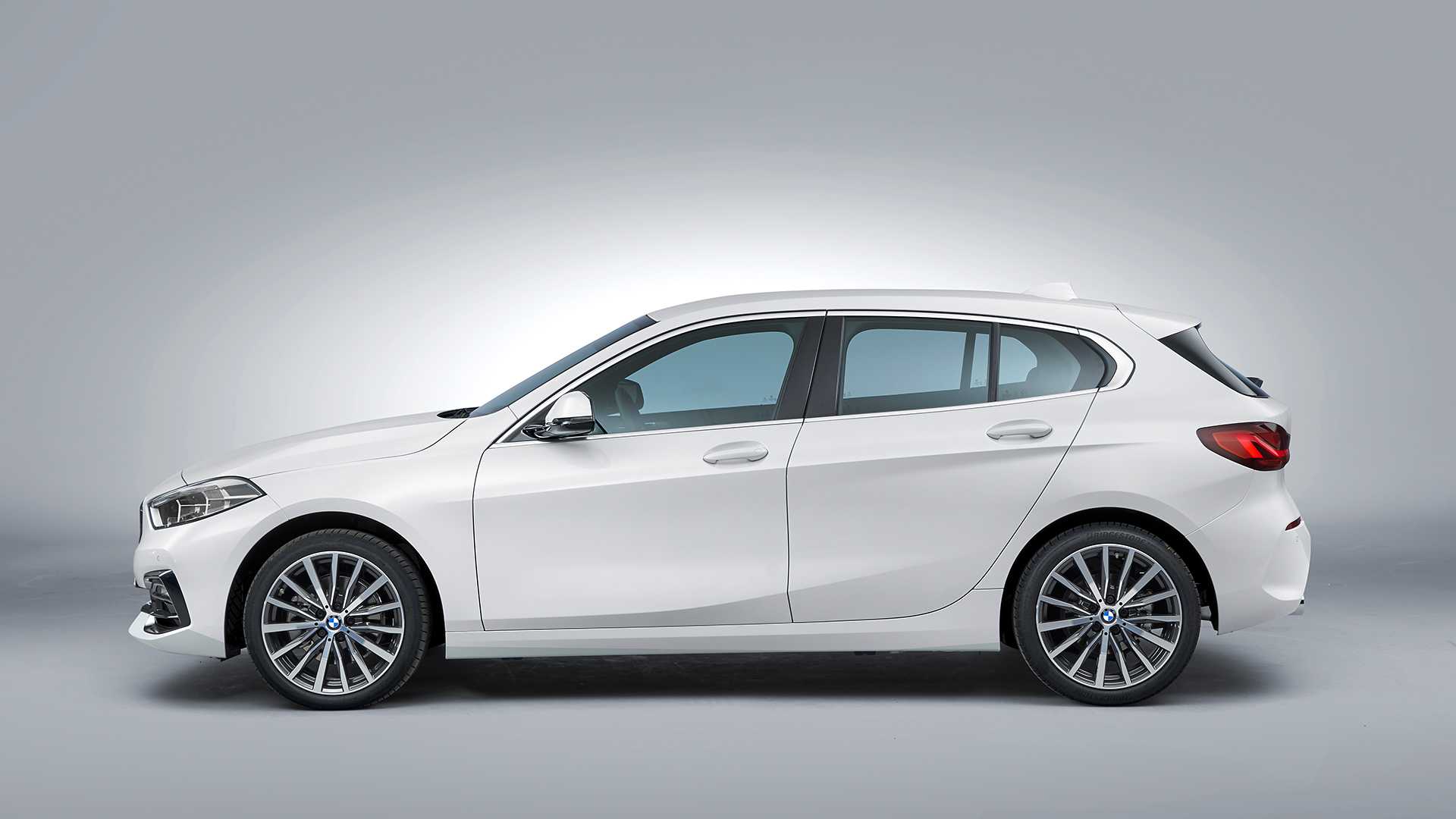 2019 BMW 1 Serisi tanıtıldı: Önden çekişe merhaba