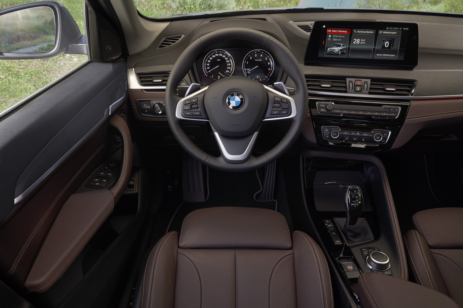 Makyajlı BMW X1, yeni hibrit motoruyla tanıtıldı