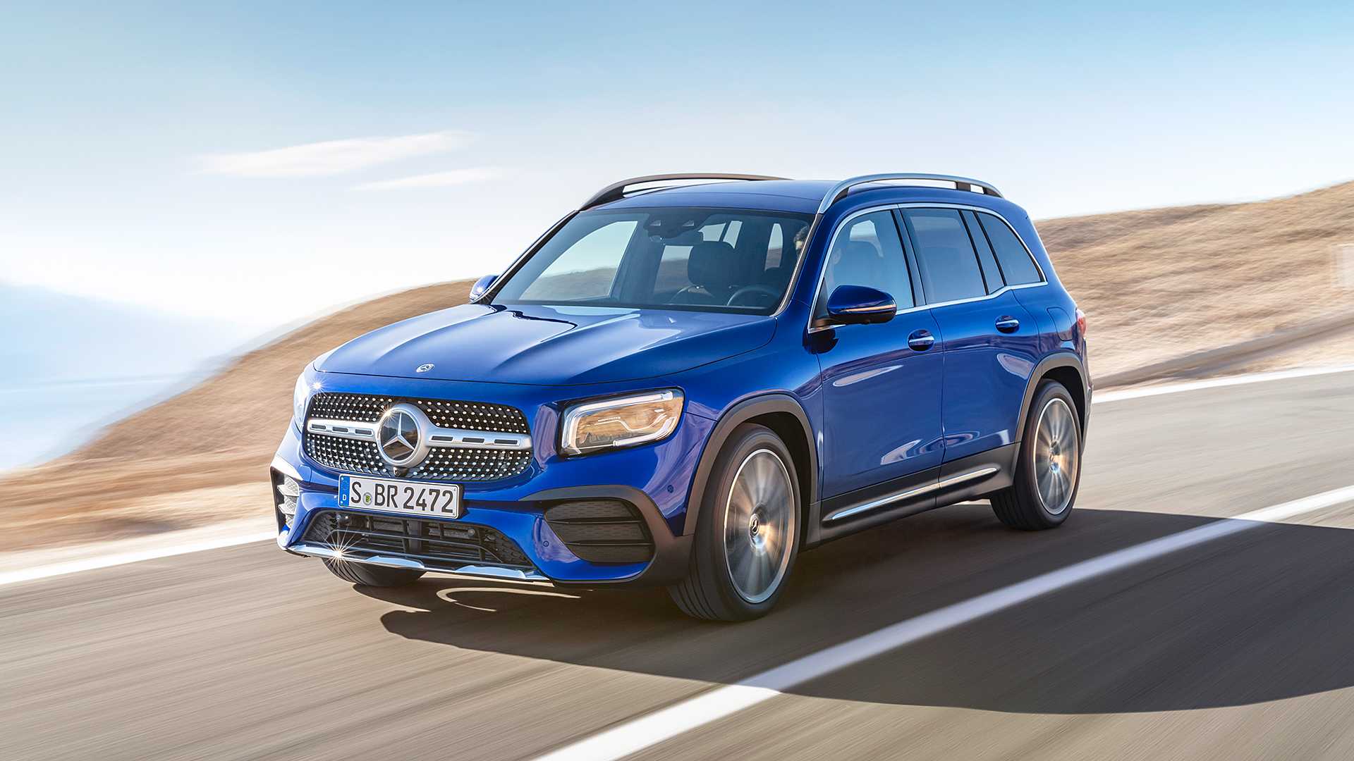 Yeni Mercedes-Benz GLB tanıtıldı: Kompakt gövdede 7 koltuk seçeneği