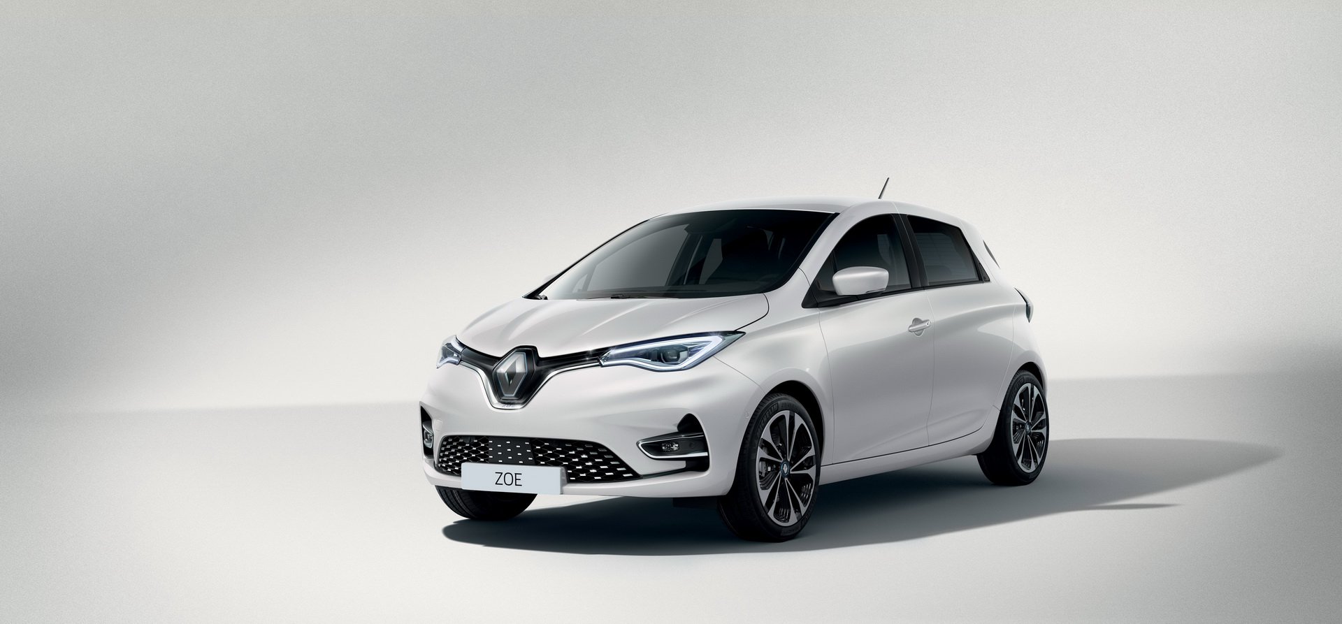 2019 Renault Zoe tanıtıldı: Yeni 135 bg'lik motor ve 390 km menzil