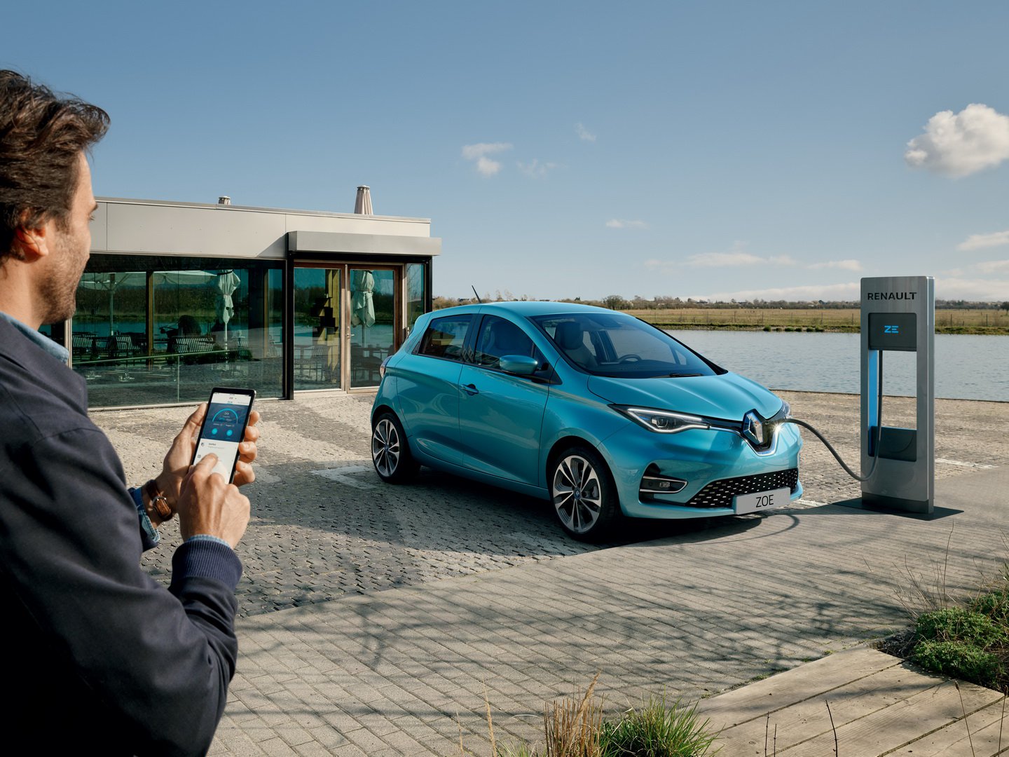 2019 Renault Zoe tanıtıldı: Yeni 135 bg'lik motor ve 390 km menzil