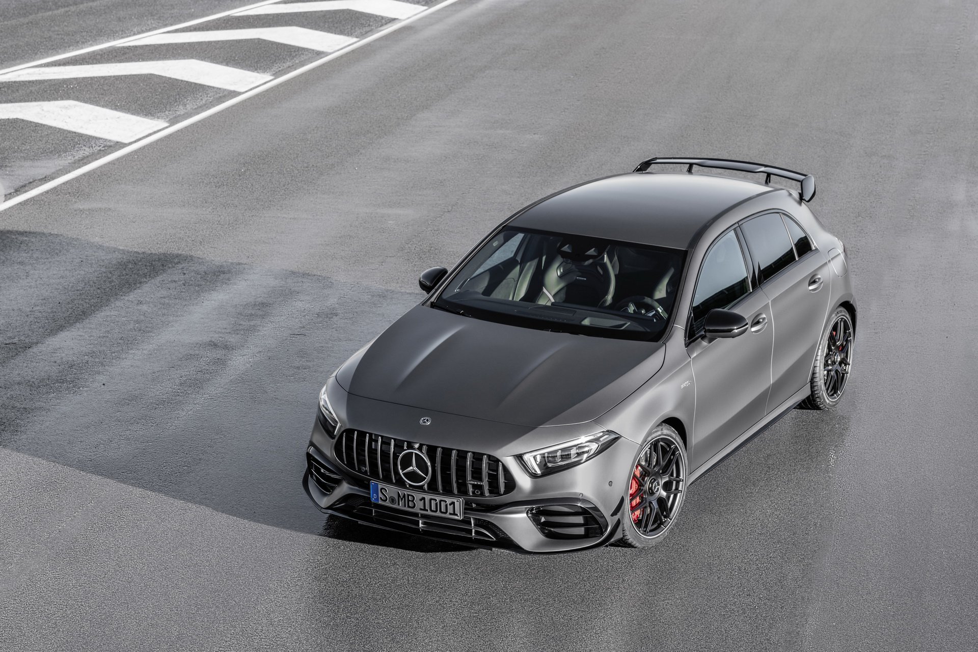 Yeni Mercedes-AMG A 45 ve CLA 45 modelleri tanıtıldı