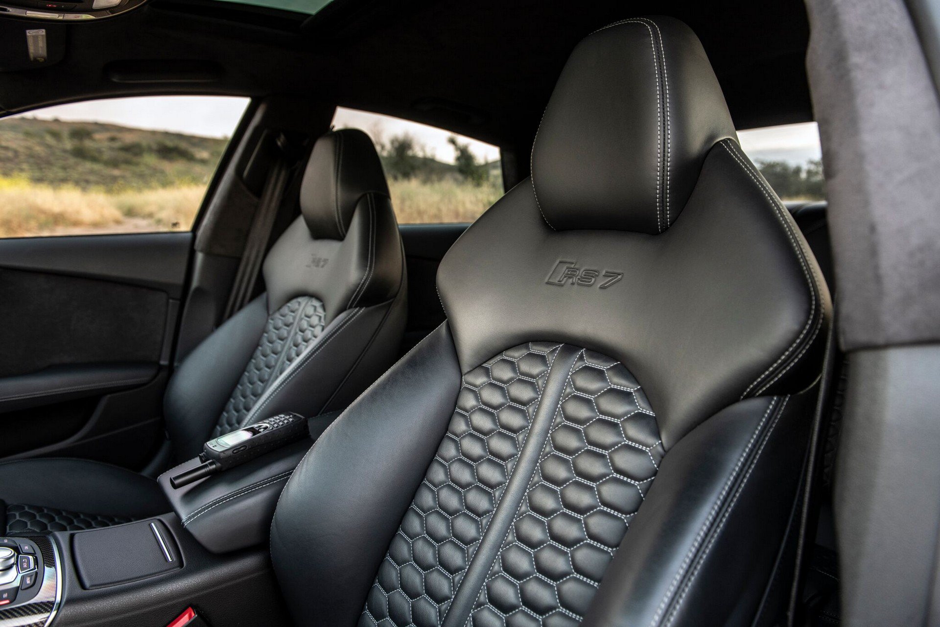 Dünyanın en hızlı zırhlı aracı ile tanışın: Audi RS7 Sportback