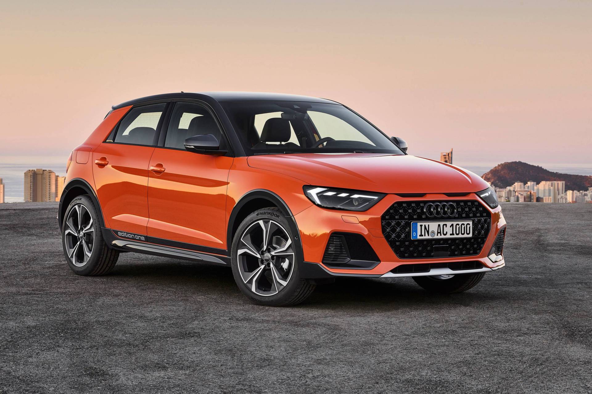 Crossover esintileri taşıyan 2019 Audi A1 Citycarver tanıtıldı