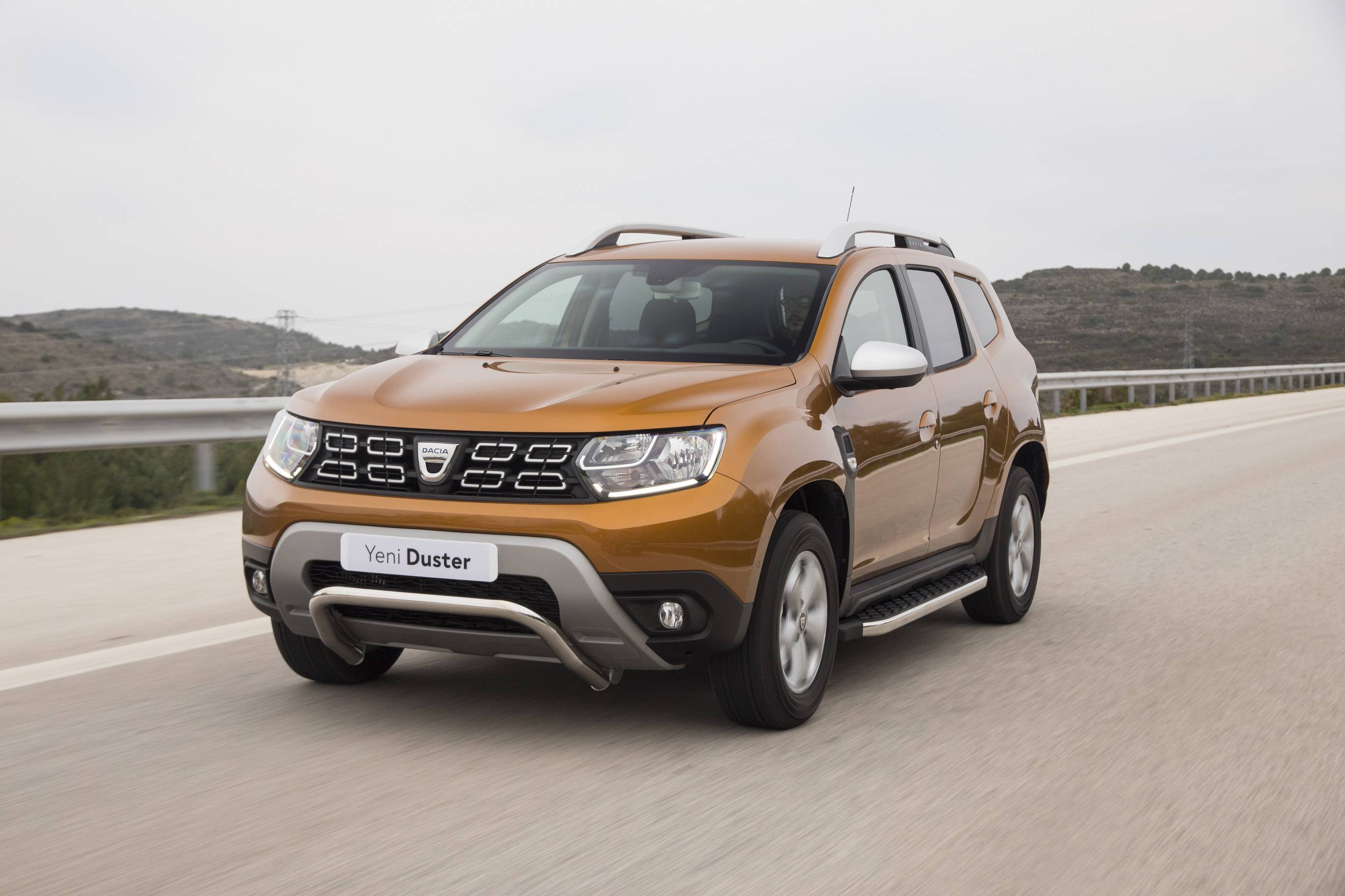 2020 Dacia Duster'a ekonomik motor takviyesi: 1.0 lt üç silindirli TCe 100