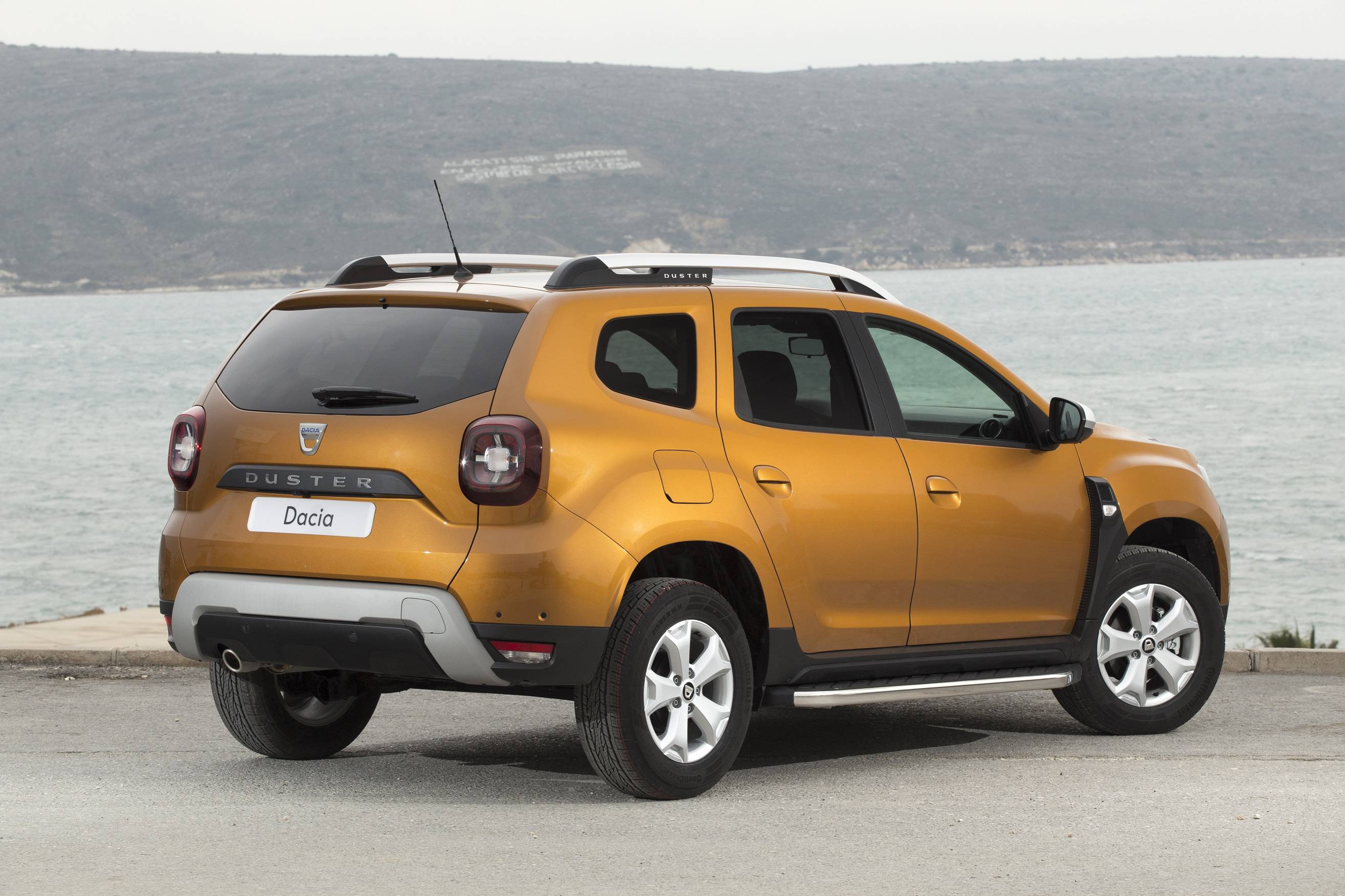 2020 Dacia Duster'a ekonomik motor takviyesi: 1.0 lt üç silindirli TCe 100