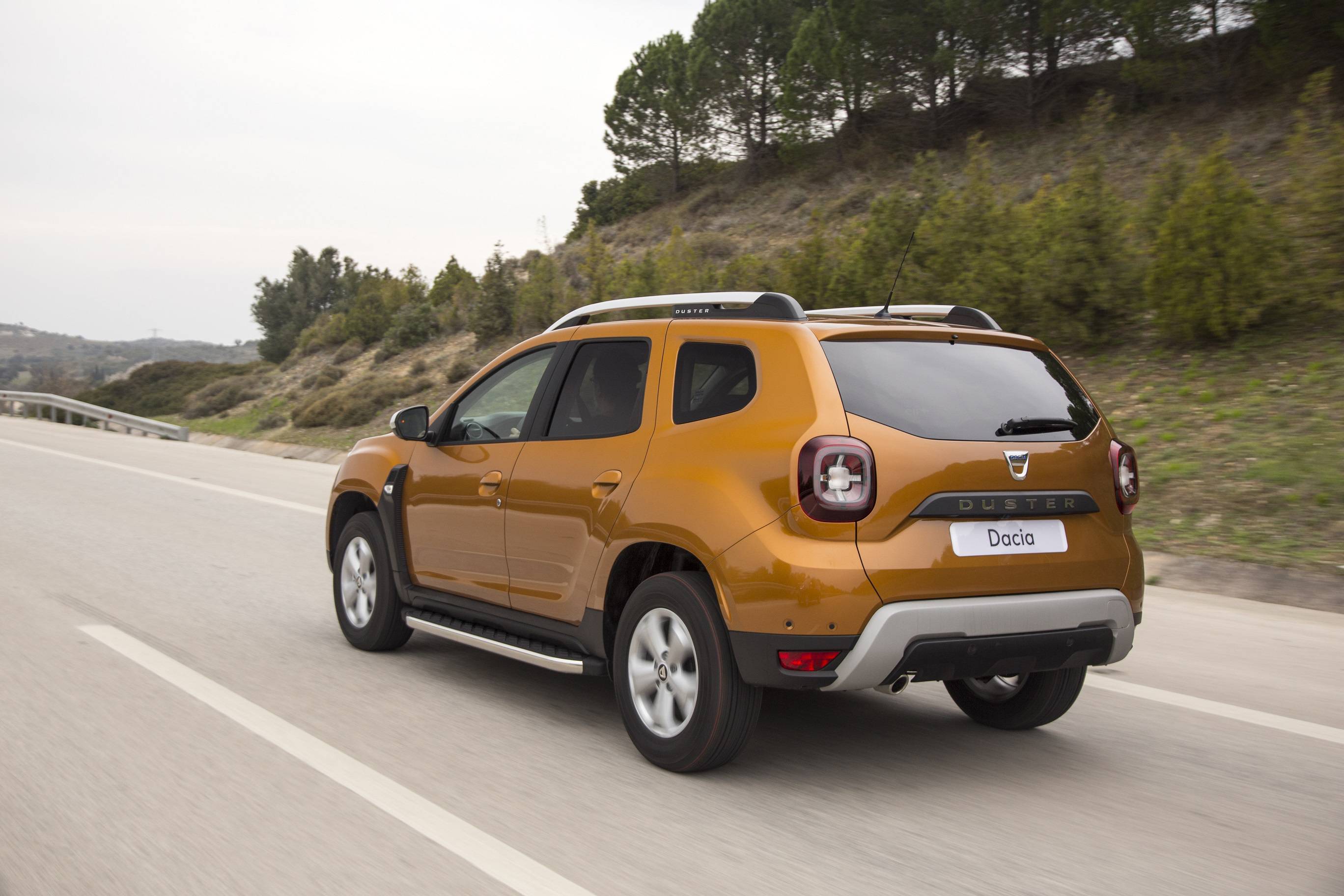 2020 Dacia Duster'a ekonomik motor takviyesi: 1.0 lt üç silindirli TCe 100