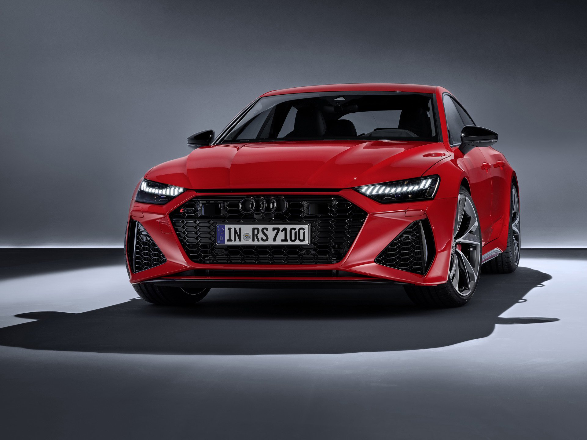 2020 Audi RS7 Sportback 600 beygirlik motoruyla tanıtıldı