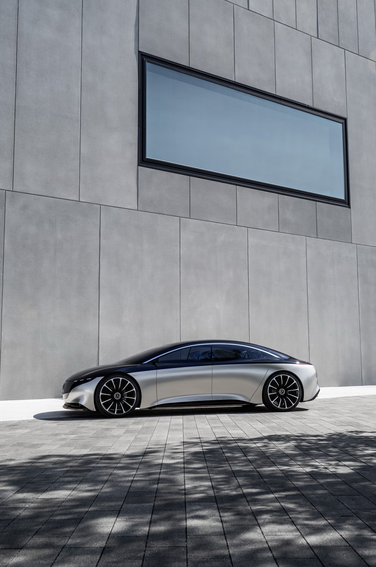 Mercedes-Benz Vision EQS konsepti tanıtıldı: Geleceğin elektrikli lüks sedanı