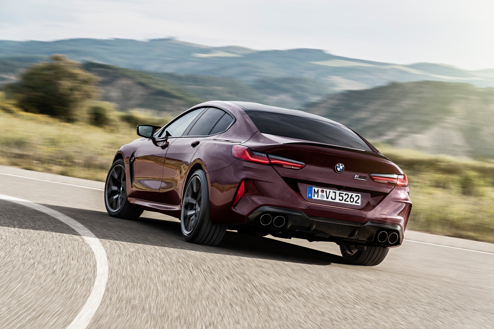 2020 BMW M8 Gran Coupe tanıtıldı: 600 beygirlik dört kapılı coupe