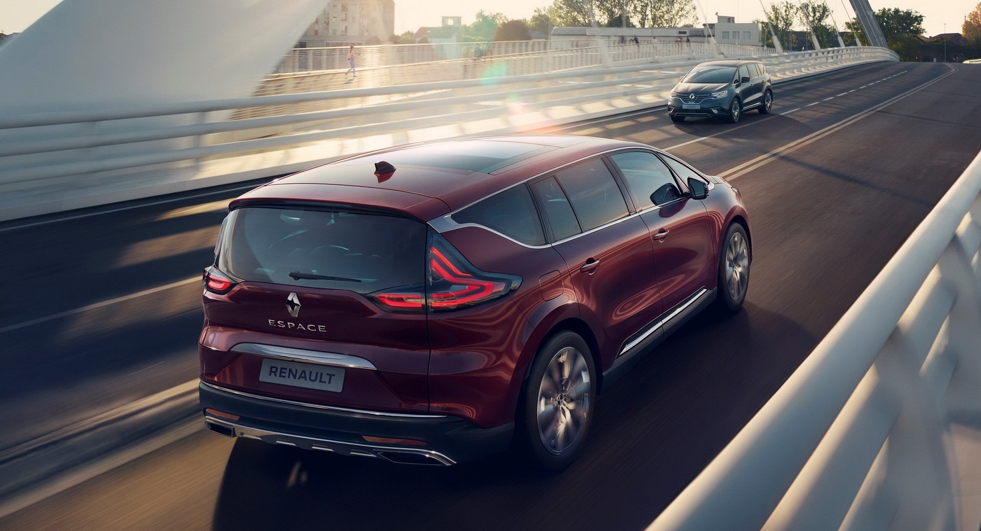 2020 Renault Espace, yeni teknolojileriyle tanıtıldı