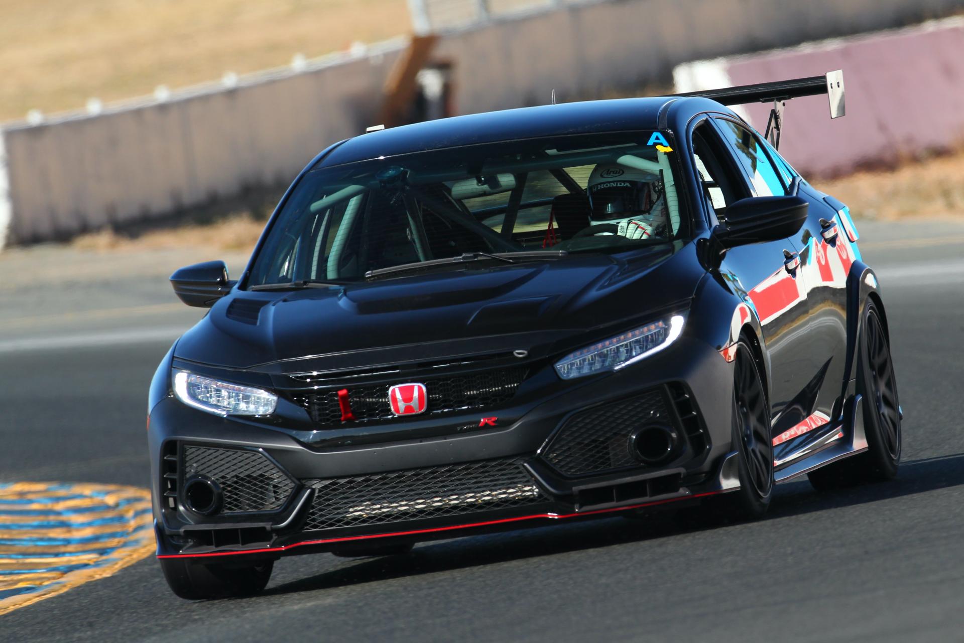 Honda Civic Type R'ın pistlere özel yeni bir versiyonu tanıtıldı