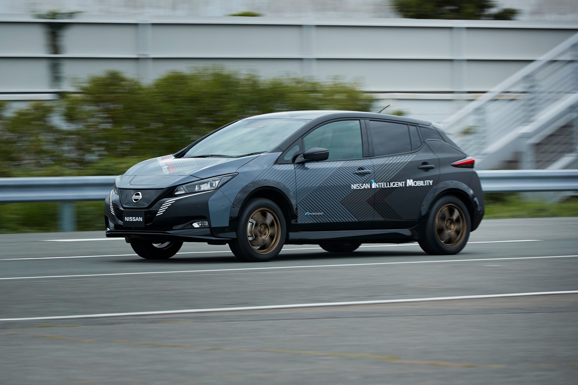 Nissan, elektrikli araçlar için geliştirdiği çift motorlu AWD sistemini tanıttı