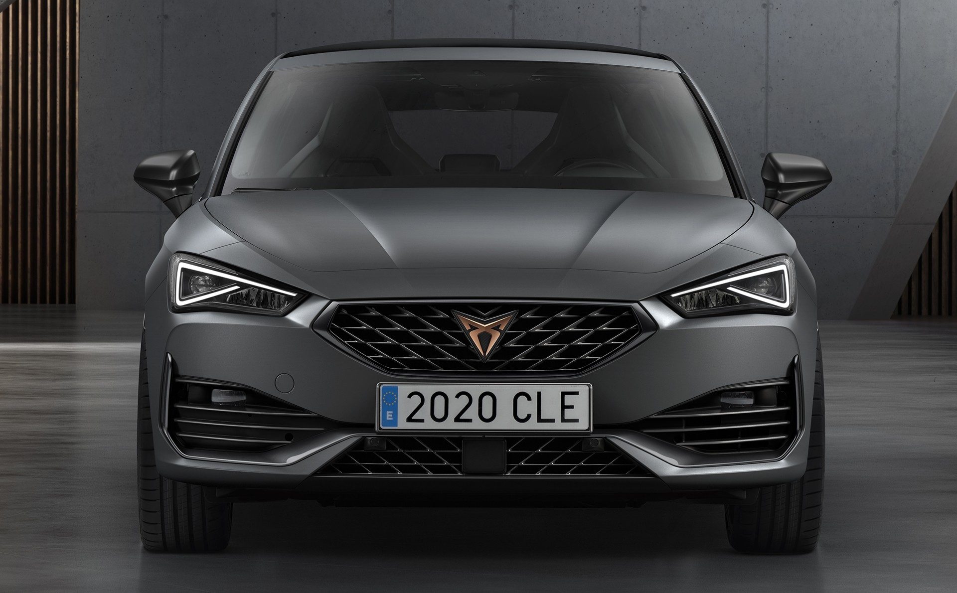 2020 Cupra Leon, hibrit ve 310 bg'lik station wagon versiyonlarıyla tanıtıldı