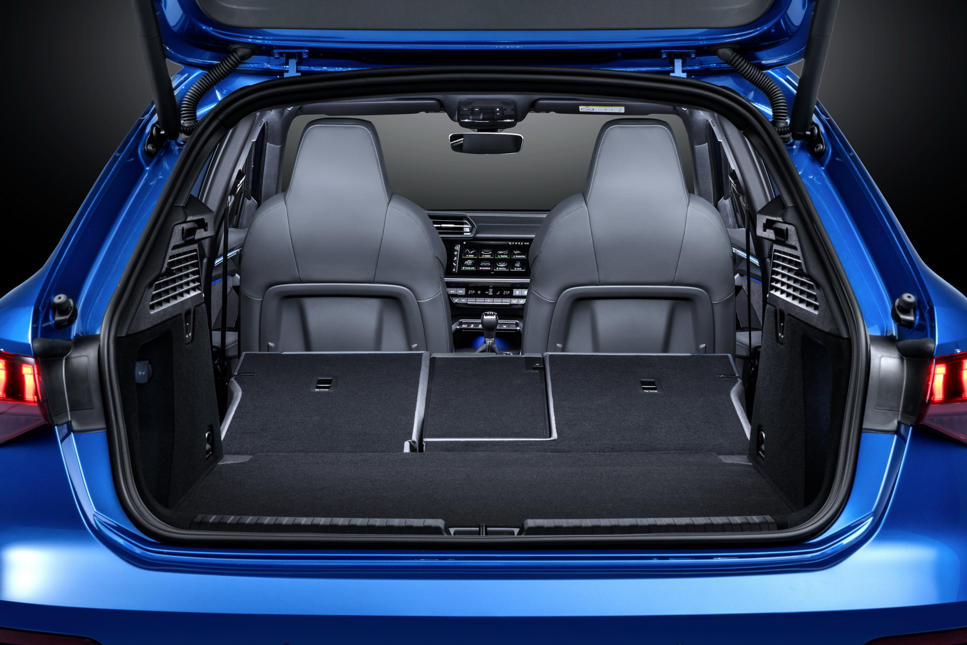 2020 Audi A3 Sportback tanıtıldı: Daha modern ve aerodinamik tasarım
