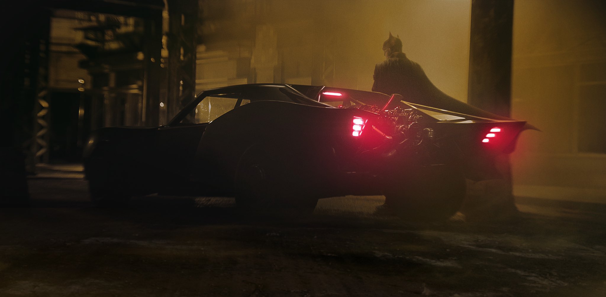 Yeni Batman filminin 'Batmobil'i resmen ortaya çıktı