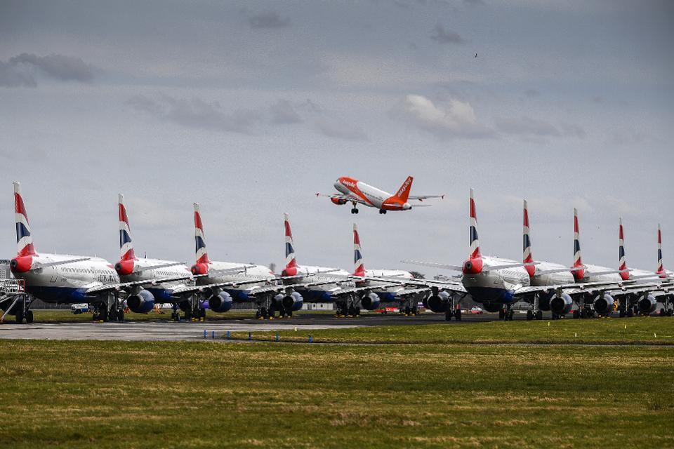 Boeing, koronavirüs salgınının sarstığı havacılık sektörü için 60 milyar dolar yardım talep etti