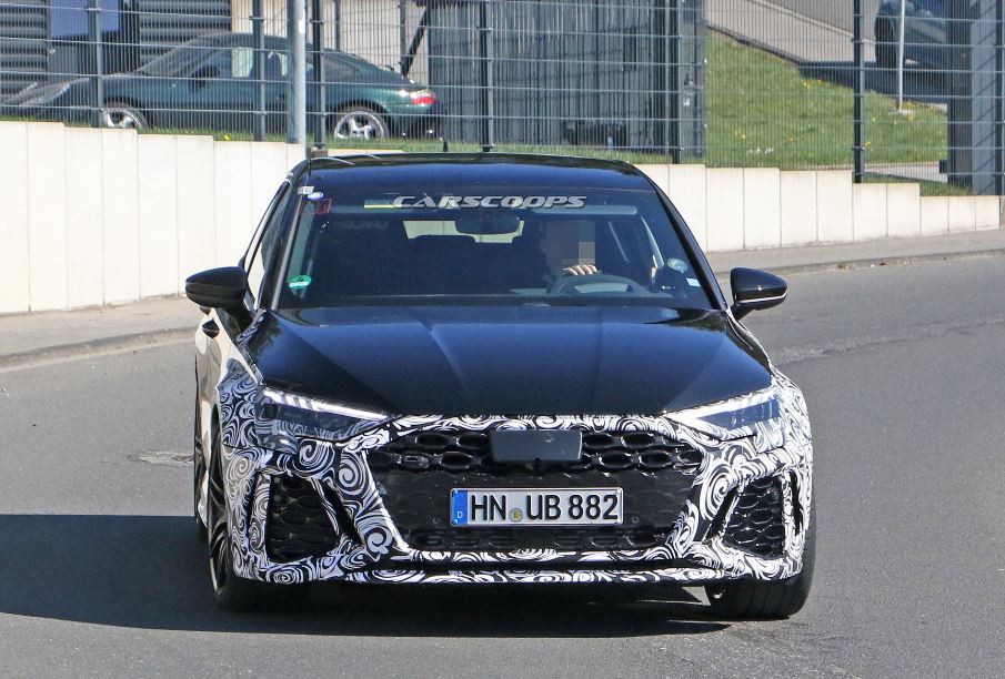 2021 Audi RS3 Sportback test edilirken görüntülendi