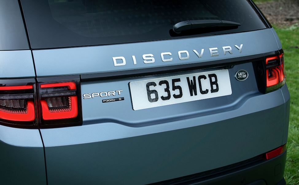 Range Rover Evoque ve Discovery Sport'un hibrit versiyonları tanıtıldı