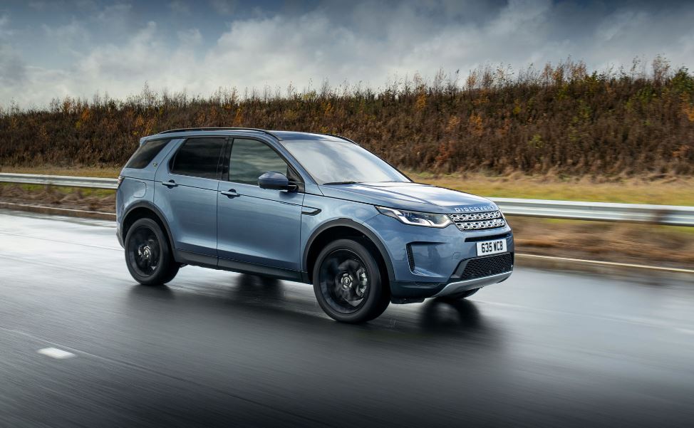 Range Rover Evoque ve Discovery Sport'un hibrit versiyonları tanıtıldı