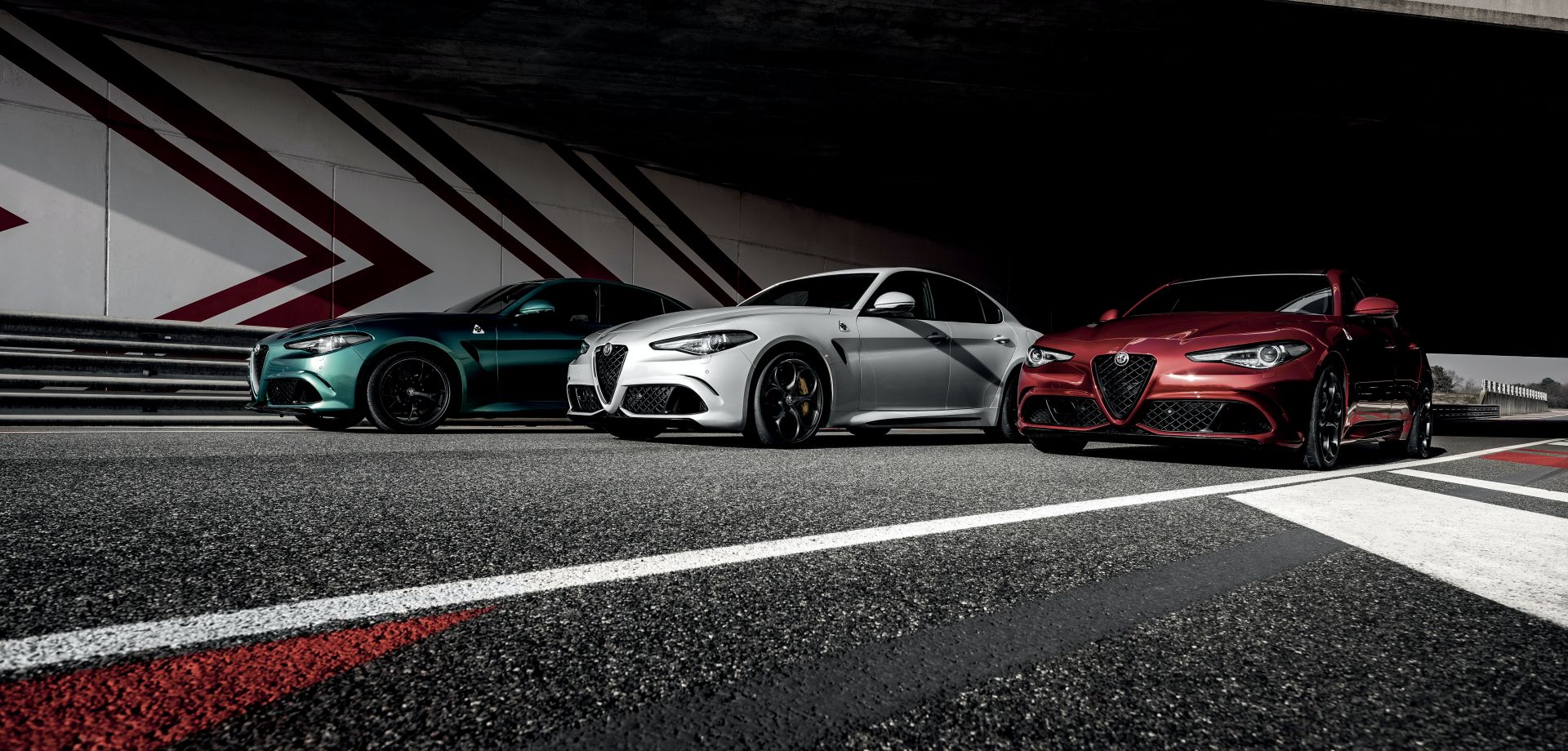 Makyajlı Alfa Romeo Giulia ve Stelvio Quadrifoglio ikilisi yeni teknolojileriyle tanıtıldı