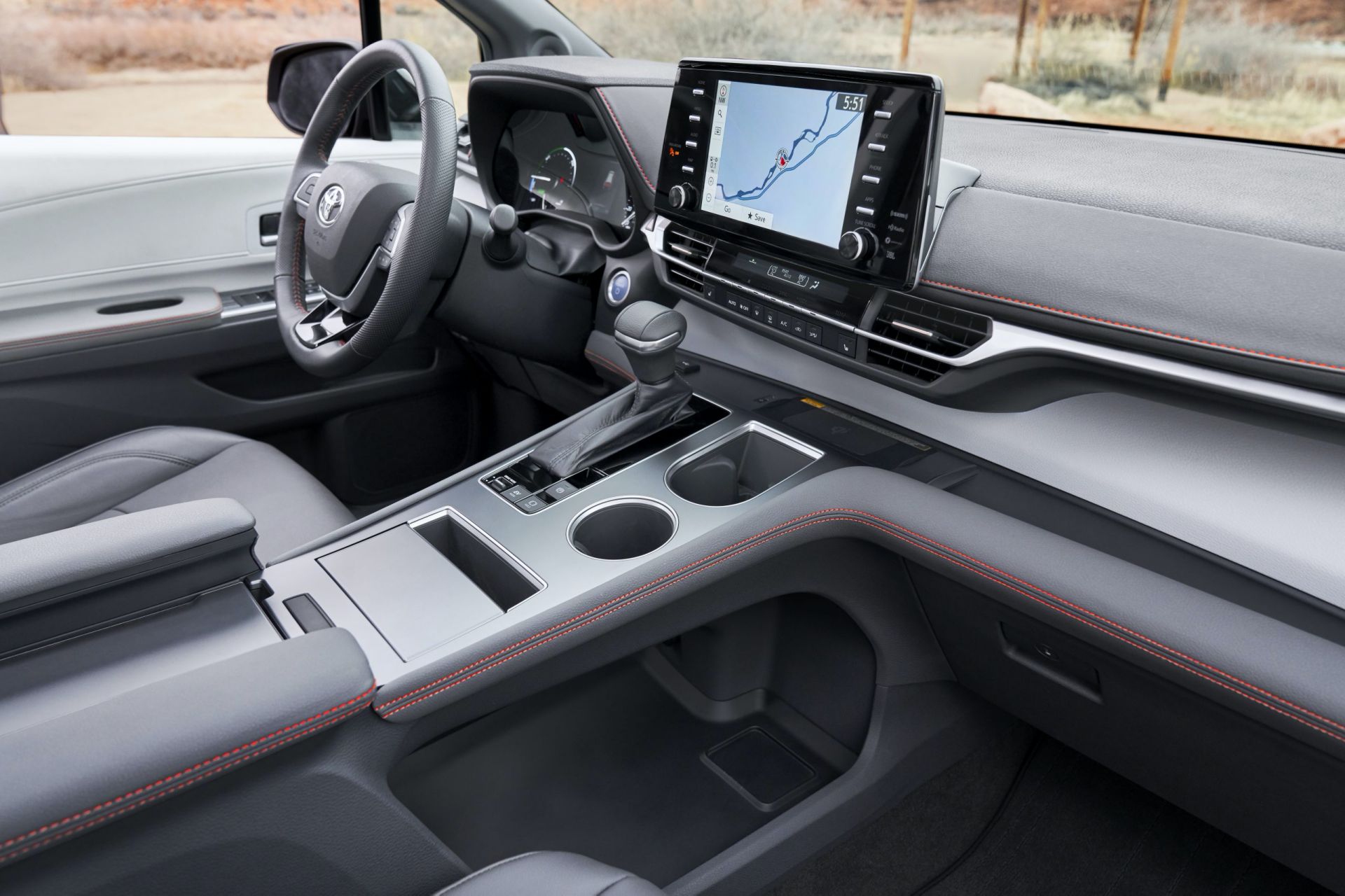 2020 Toyota Sienna, yepyeni tasarımı ve teknolojileriyle tanıtıldı
