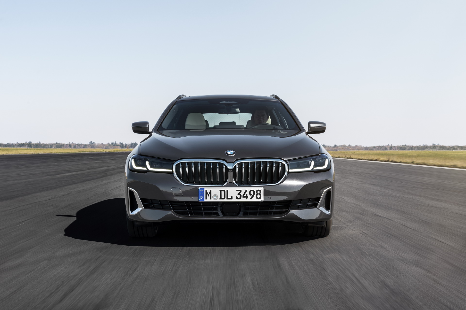 2020 BMW 5 Serisi tanıtıldı: İşte tasarımı ve özellikleri